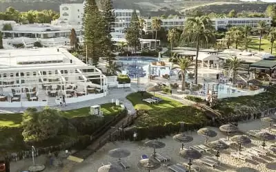 ROBINSON KYLLINI BEACH in Loutra Killinis