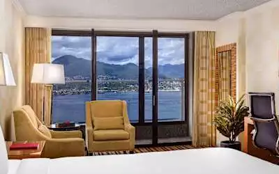 Pinnacle Hotel Vancouver Harbourfront mit 99 % Empfehlungsrate Pinnacle Hotel Vancouver Harbourfront in Vancouver