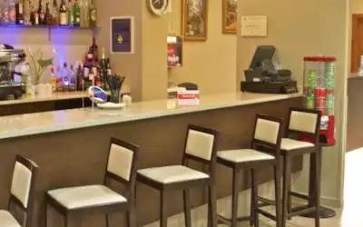 Hotel Holiday Inn Express Campo De Gibraltar-Barrios mit 97 % Empfehlungsrate Hotel Holiday Inn Express Campo De Gibraltar-Barrios in Los Barrios