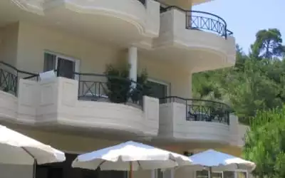 Hotel Green Bay mit 84 % Empfehlungsrate Hotel Green Bay in Limenaria