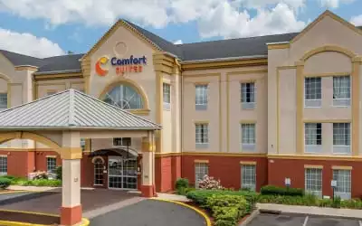 Hotel Comfort Suites Newark in Newark