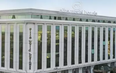 Elite World Istanbul Florya Hotel mit 99 % Empfehlungsrate Elite World Istanbul Florya Hotel in Istanbul