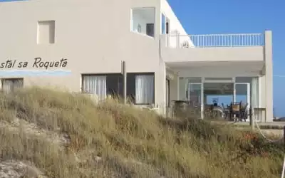 Hostel Sa Roqueta mit 96 % Empfehlungsrate Hostel Sa Roqueta in Es Pujols