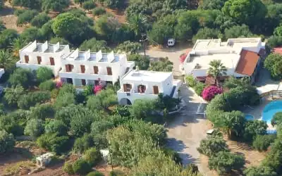 Hotel Marina Village mit 99 % Empfehlungsrate Hotel Marina Village in Vái