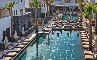 Radisson Blu Zaffron Resort, Santorini mit 99 % Empfehlungsrate Radisson Blu Zaffron Resort, Santorini in Kamari