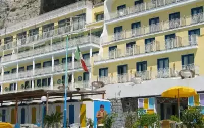 Mar Hotel Alimuri Spa in Meta