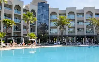 Falésia Hotel - Adults Only in Olhos de Água