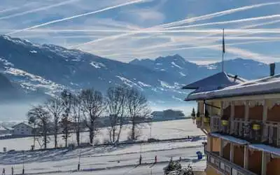 Hotel Kohlerhof mit 95 % Empfehlungsrate Hotel Kohlerhof in Fügen (Zillertal)