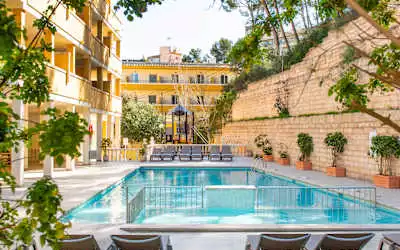 FLOR los Almendros Apartamentos in Peguera