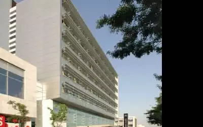 Lisboa Almada Hotel in Almada