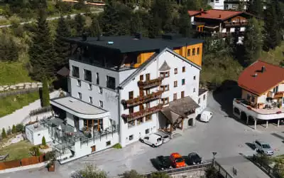 Hotel Edelweiss mit 98 % Empfehlungsrate Hotel Edelweiss in Kaunertal