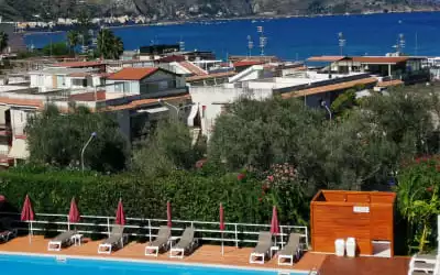 Residence Villa Giardini - TIME TO SMILE mit 96 % Empfehlungsrate Residence Villa Giardini - TIME TO SMILE in Giardini Naxos