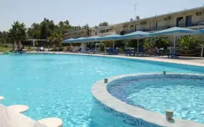 Hotel Lintzi mit 100 % Empfehlungsrate Hotel Lintzi in Arcoudi