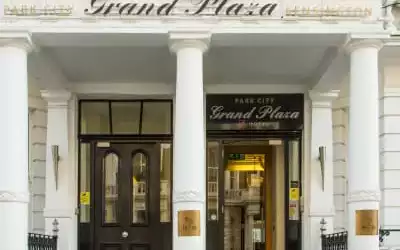 The Park City Grand Plaza Kensington Hotel in Kensington
