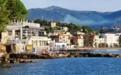 Hotel Arc En Ciel mit 87 % Empfehlungsrate Hotel Arc En Ciel in Diano Marina