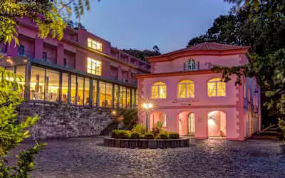 Hotel Quinta da Serra mit 92 % Empfehlungsrate Hotel Quinta da Serra in Estreito Camara De Lobos