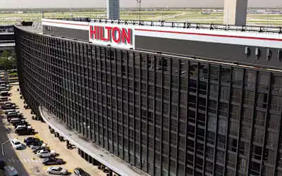 Hotel Hilton Chicago O'Hare Airport mit 97 % Empfehlungsrate Hotel Hilton Chicago O'Hare Airport in Rosemont