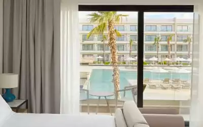 Meliá Durrës Albania mit 84 % Empfehlungsrate Meliá Durrës Albania in Rinas