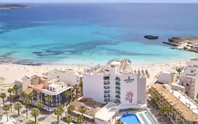 Universal Hotel Perla in S'Illot - L'Illot