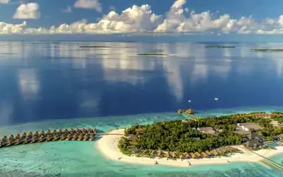 Kudafushi Resort & Spa mit 97 % Empfehlungsrate Kudafushi Resort & Spa in Meedhoo