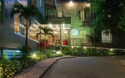 Studio Hotel Boutique mit 87 % Empfehlungsrate Studio Hotel Boutique in Santa Ana