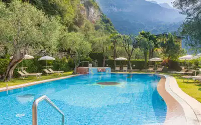 Hotel Continental - TonelliHotels mit 98 % Empfehlungsrate Hotel Continental - TonelliHotels in Nago-Torbole