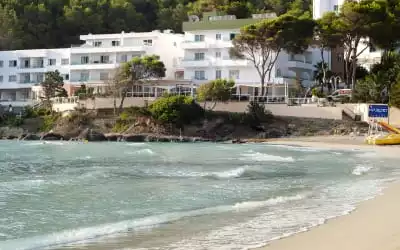 Hotel El Pinar in Cala Llonga