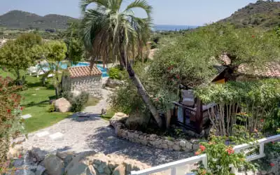 Hotel Cruccuris Resort mit 96 % Empfehlungsrate Hotel Cruccuris Resort in Villasimius