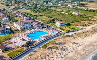 Almyros Beach Resort & Spa in Acharavi