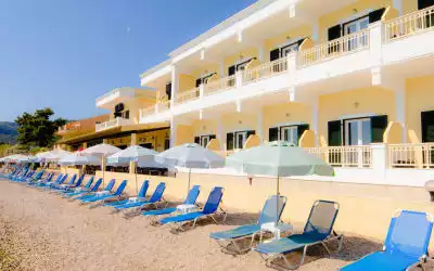 Hotel Rossis in Messonghi