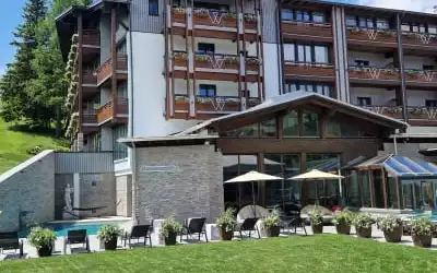 Hotel & Spa Wulfenia Kärnten mit 86 % Empfehlungsrate Hotel & Spa Wulfenia Kärnten in Hermagor-Pressegger See