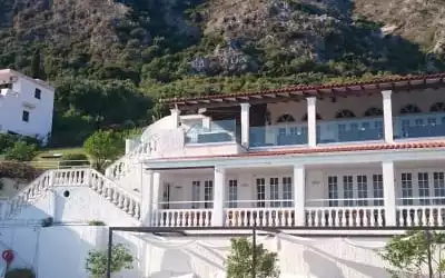 Hotel Pantokrator in Barbati - Mparmpati