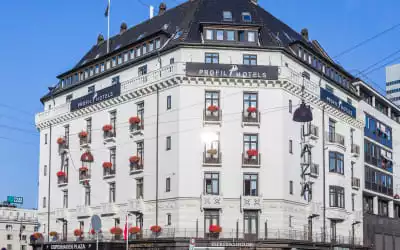 Hotel Copenhagen Plaza mit 99 % Empfehlungsrate Hotel Copenhagen Plaza in Kopenhagen