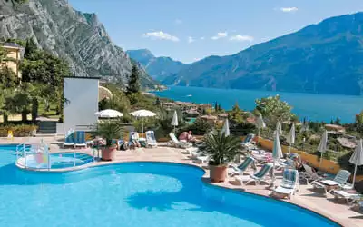 Hotel San Pietro mit 89 % Empfehlungsrate Hotel San Pietro in Limone