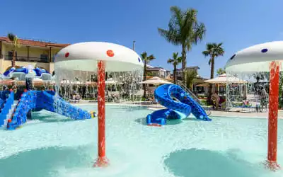 Hotel Portes Beach mit 87 % Empfehlungsrate Hotel Portes Beach in Nea Potidea