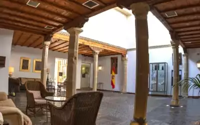 Hotel Puerta de la Luna mit 99 % Empfehlungsrate Hotel Puerta de la Luna in Baeza