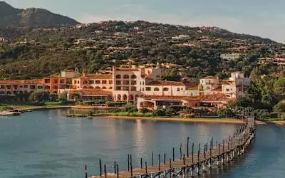 Hotel Cala Di Volpe mit 99 % Empfehlungsrate Hotel Cala Di Volpe in Cala di Volpe