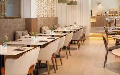 Hotel Catalonia Excelsior mit 99 % Empfehlungsrate Hotel Catalonia Excelsior in Valencia