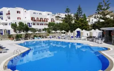 Kamari Hotel mit 99 % Empfehlungsrate Kamari Hotel in Psarrou