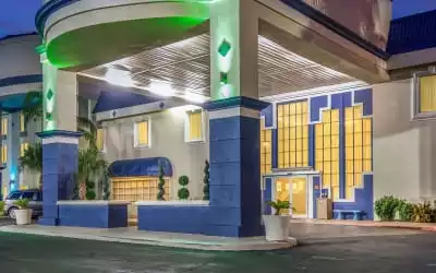 Clarion Inn & Suites Clearwater in Safety Harbor