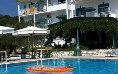 Hotel Dimitris mit 98 % Empfehlungsrate Hotel Dimitris in Skala Panagia