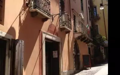 Hotel Alessi mit 100 % Empfehlungsrate Hotel Alessi in Desenzano del Garda