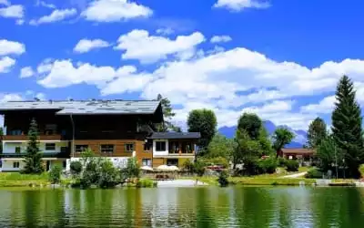 Hotel Neunbrunnen mit 94 % Empfehlungsrate Hotel Neunbrunnen in Maishofen