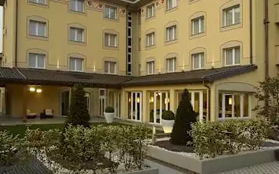 Hotel Virginia Palace mit 100 % Empfehlungsrate Hotel Virginia Palace in Garbagnate Milanese