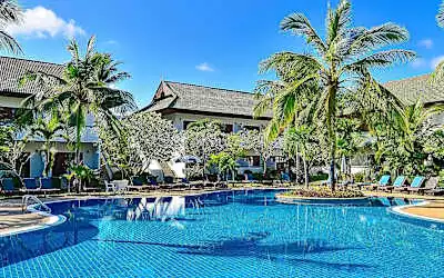 First Bungalow Beach Resort in Chaweng Noi Beach