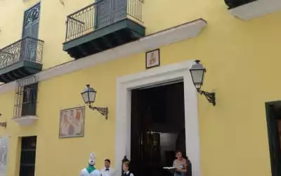 Hostel Valencia mit 100 % Empfehlungsrate Hostel Valencia in Havanna