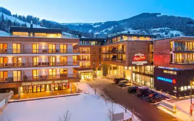 AlpenParks Hotel & Apartment Central in Zell am See