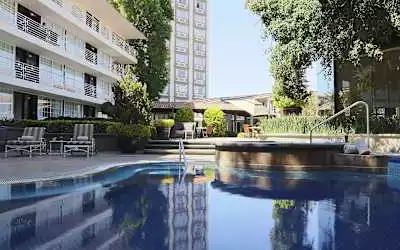 Krystal Satelite Maria Barbara in Naucalpan