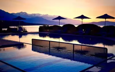 Kanakis Apartments in Karoti