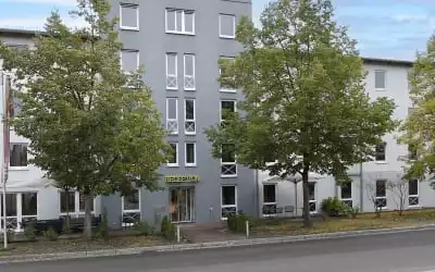 B&B Hotel Berlin-Dreilinden mit 88 % Empfehlungsrate B&B Hotel Berlin-Dreilinden in Kleinmachnow